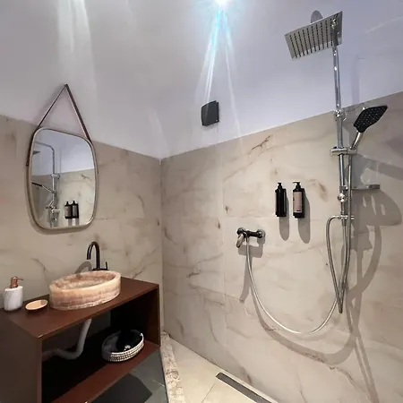 Akil Lejlighedshotel 3*