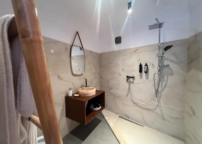 Apart-hotel Akil Dhërmi