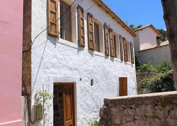 Hotel apartamentowy Akil 3*